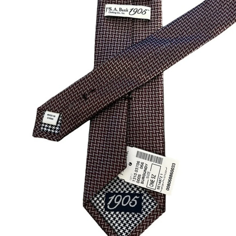NWT Jos. A. Bank 1905 100% Silk Burgundy & Gray Geometric 2.75” Skinny Tie